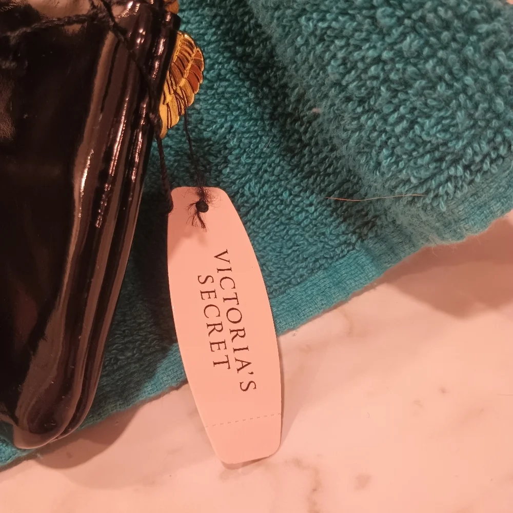 Victoria's Secret Clutch - Picture 4 of 5